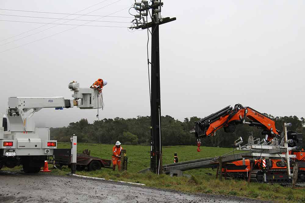 Crew and machinery at York Road.