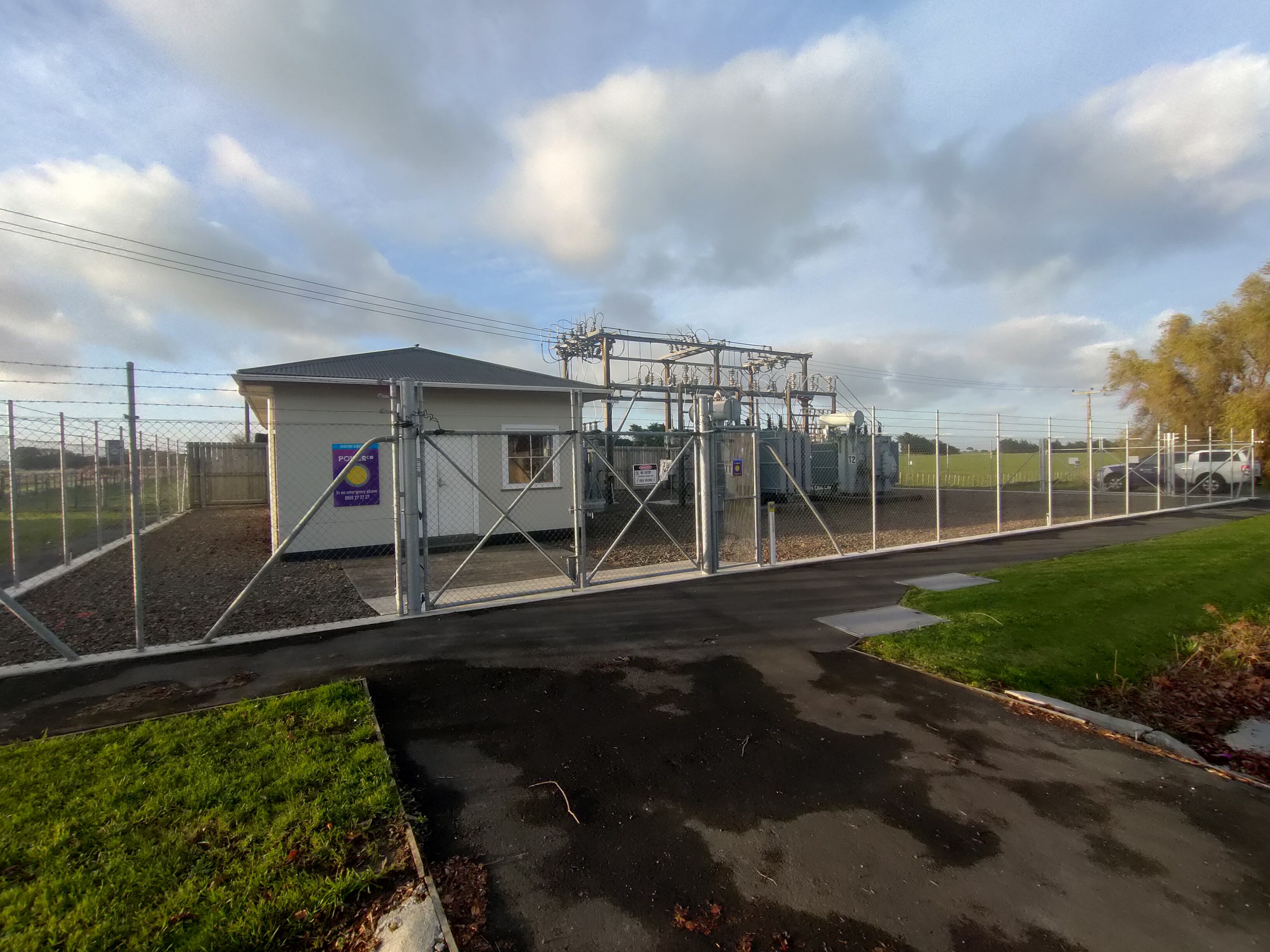 Sanson substation building